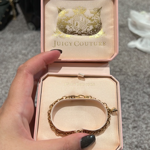 New vintage y2k juicy couture gold tone heart charm link bracelet in box jewelry - Picture 3 of 4